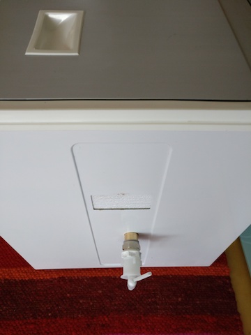 Installation des Auslasshahns